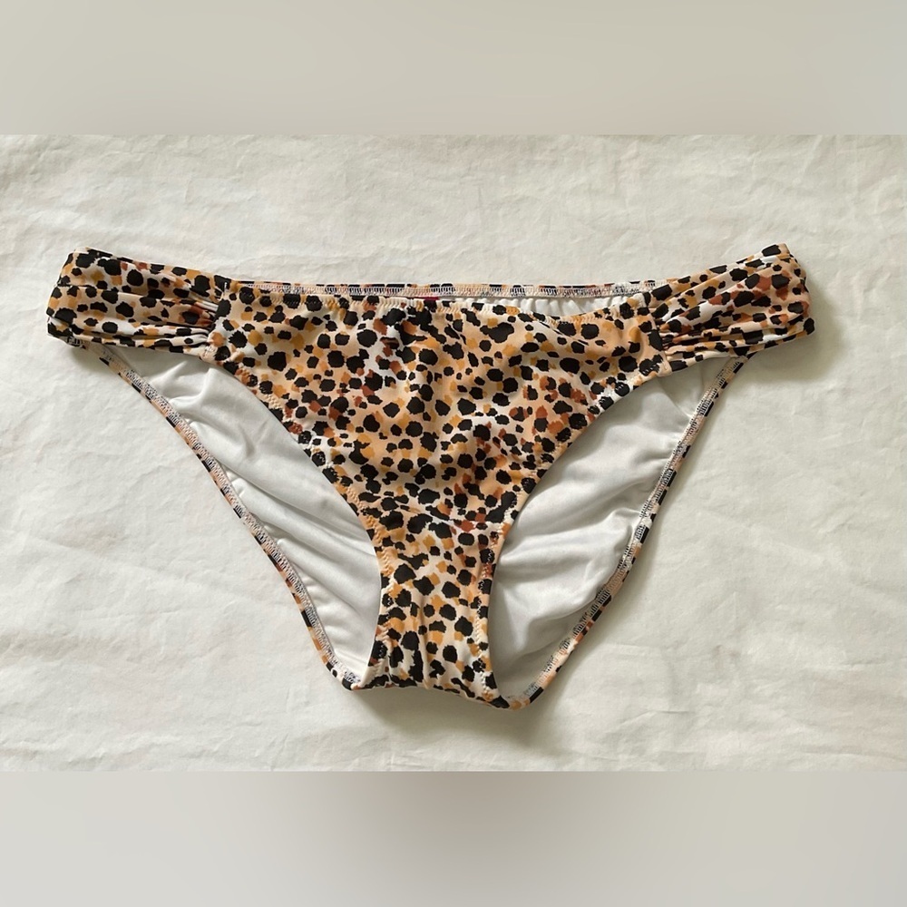 Victoria's Secret Brown and Black Leopard Print Bikini(NWOT)